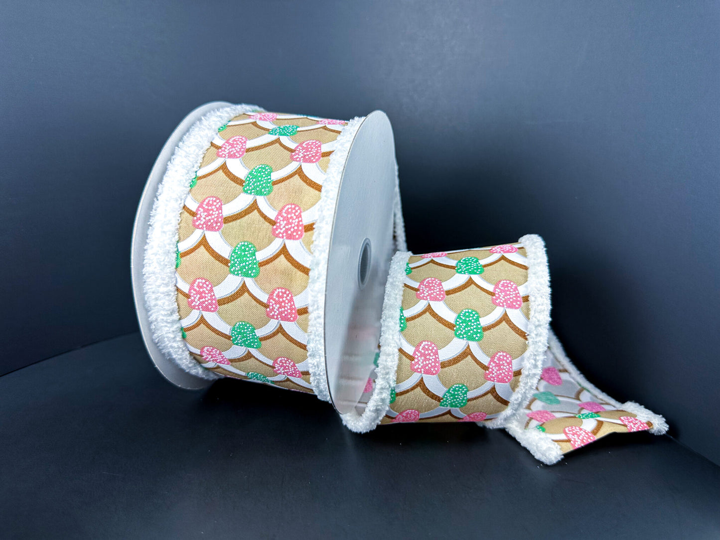 725134006 2.5"X10YDS Gingerbread Roof Red/Grn/ Gumdrops Wht/Fuzz Edge