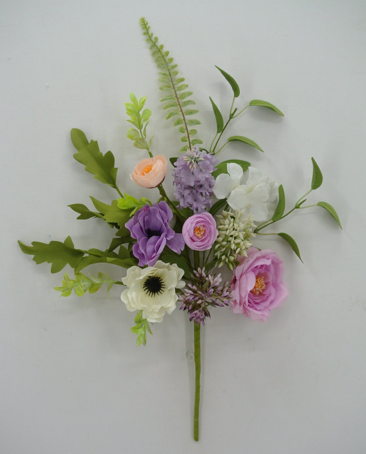 64106 18" Ranunculus Lilac Bush