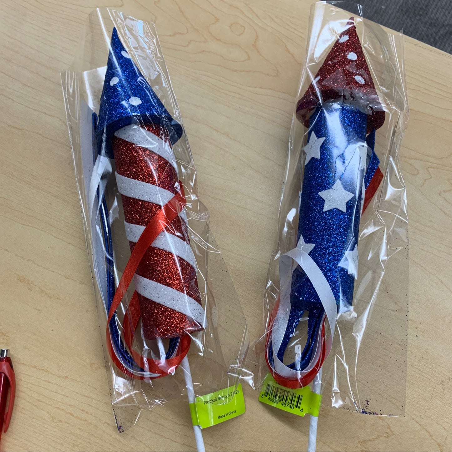 74228RWB 26"H Rocket Spray Red/White/Blue