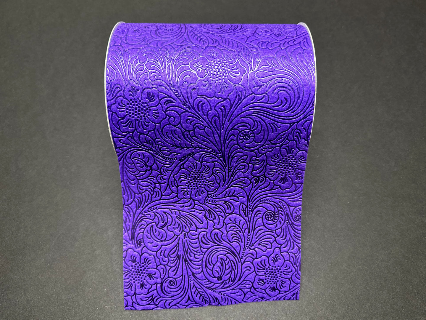 42466-06-11 6"x25Yds Embossed Flower Hot Cut Edge Purple