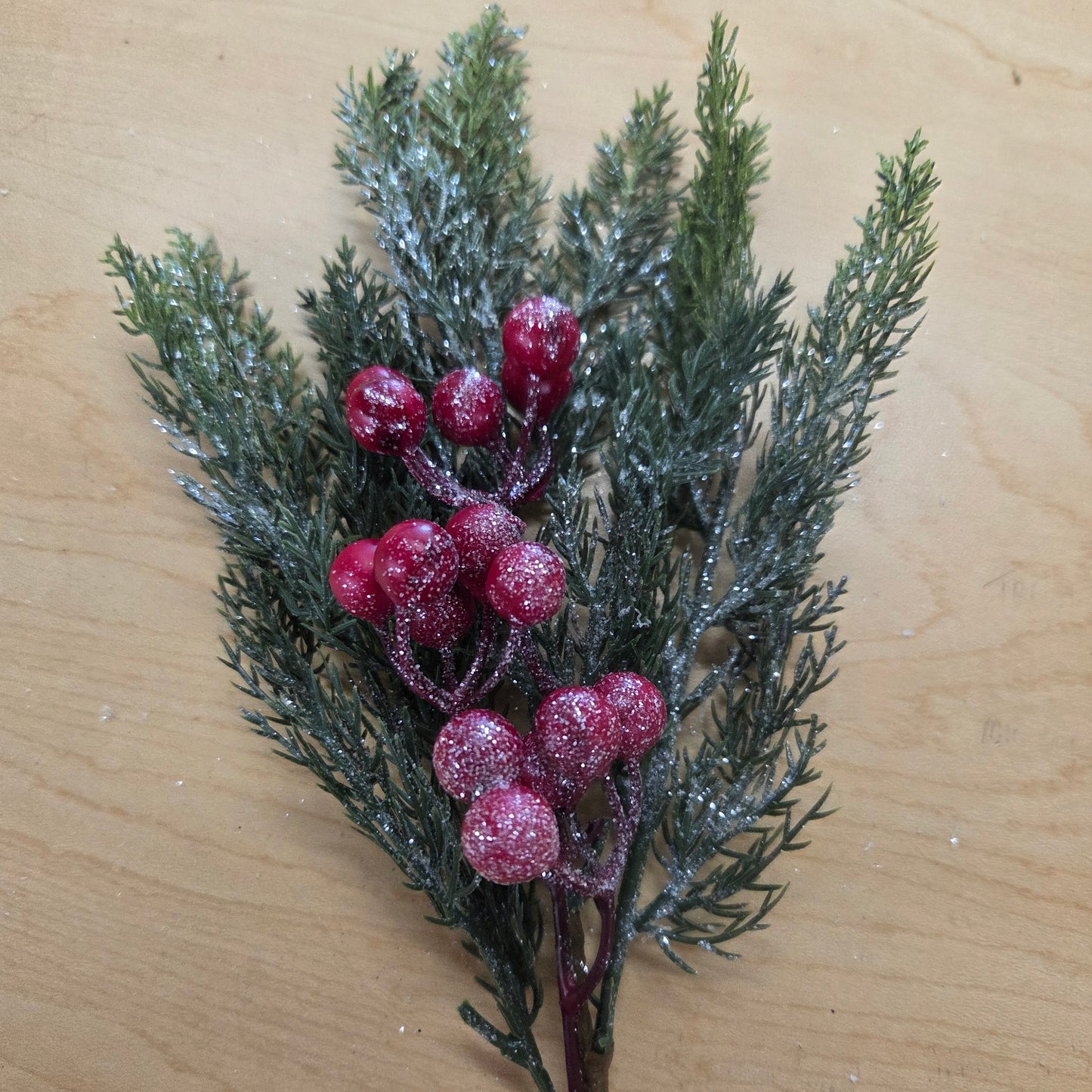 511236 12" Sparkle Cypress w/Berries