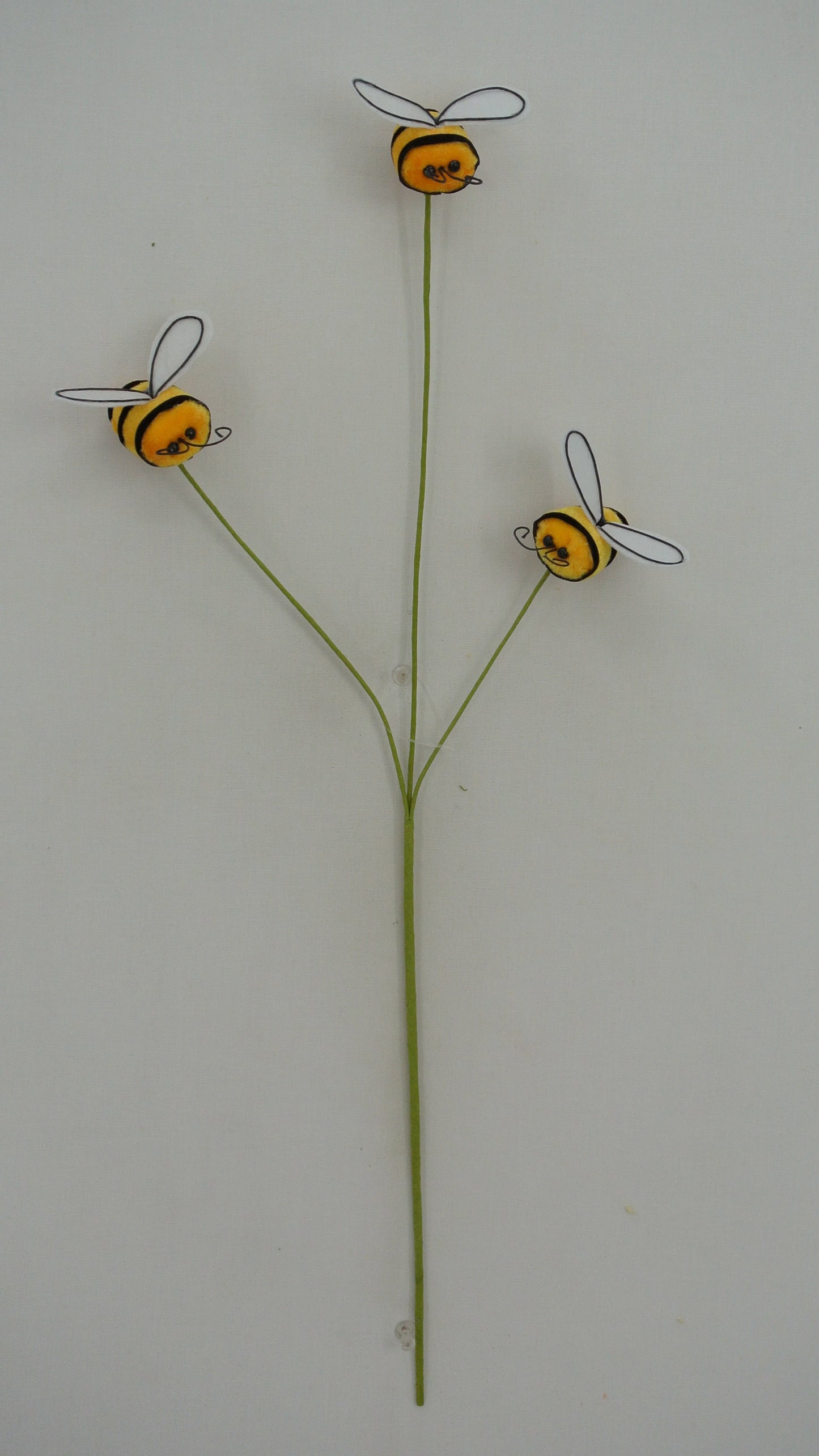 63279YEL 21" Bumblebee Spray Yellow