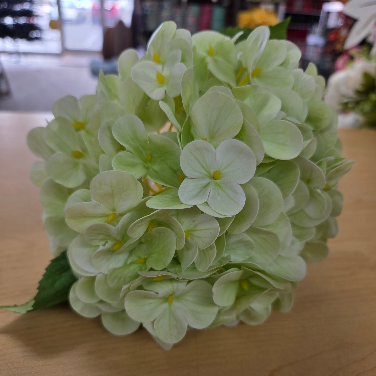 2255154LG 17" Hydrangea Spray Light Green