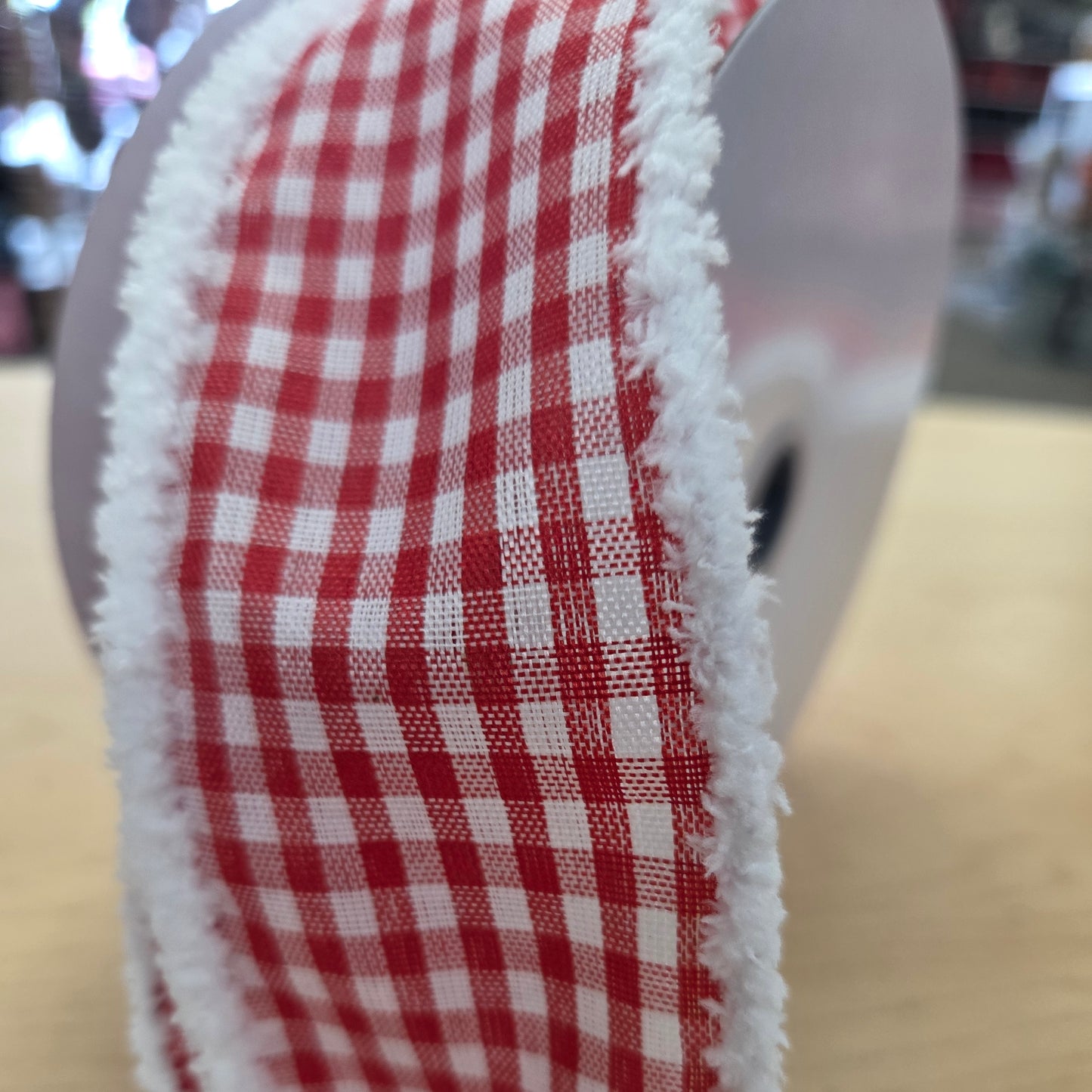 RGC8045F3 1.5" x 10yd Mesh Net Over Faux Royal/Drift Red/White