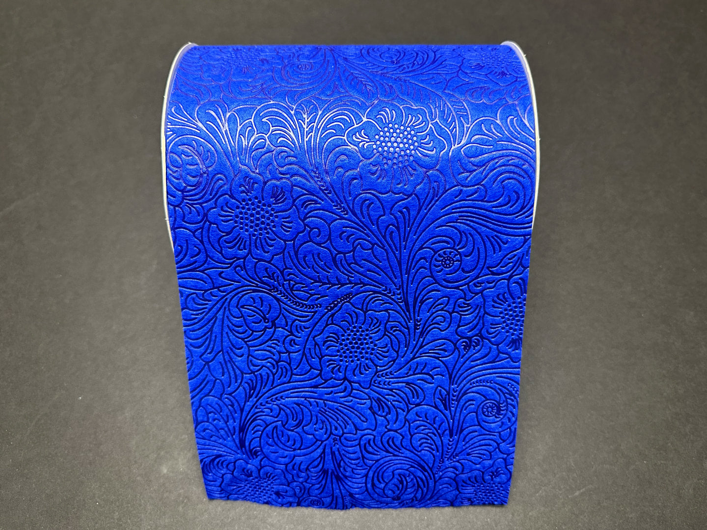 4246-06-25 6"x25YDS Embossed Flower Hot Cut Edge Royal Blue