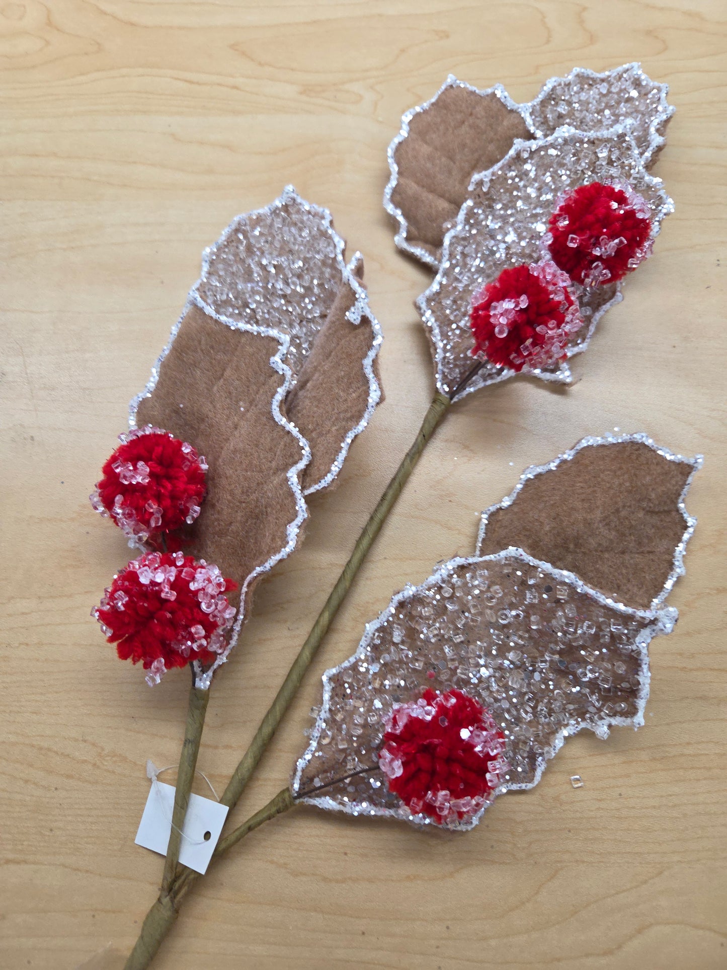 XS0973 27"L Holly Leaf/Berry Spray Brown/Red/White