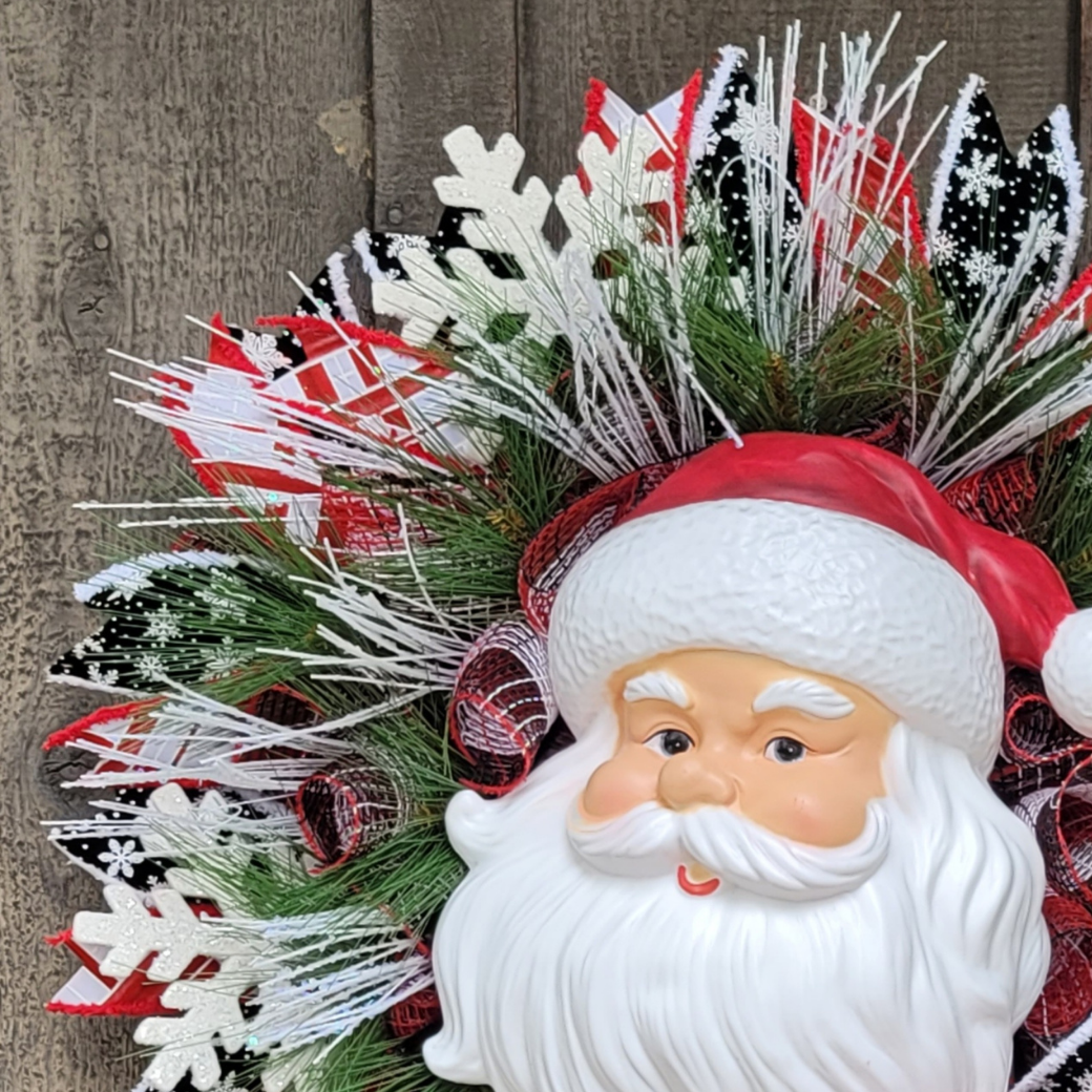 Light-Up Santa Christmas Wreath – Classic Santa Front Door Wreath – Holiday Door Decor