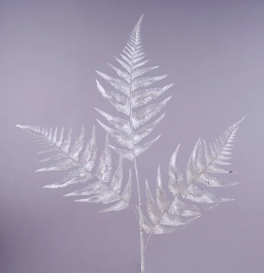 XS248641    26"L Pearl Fern Leaf Spray   Silver