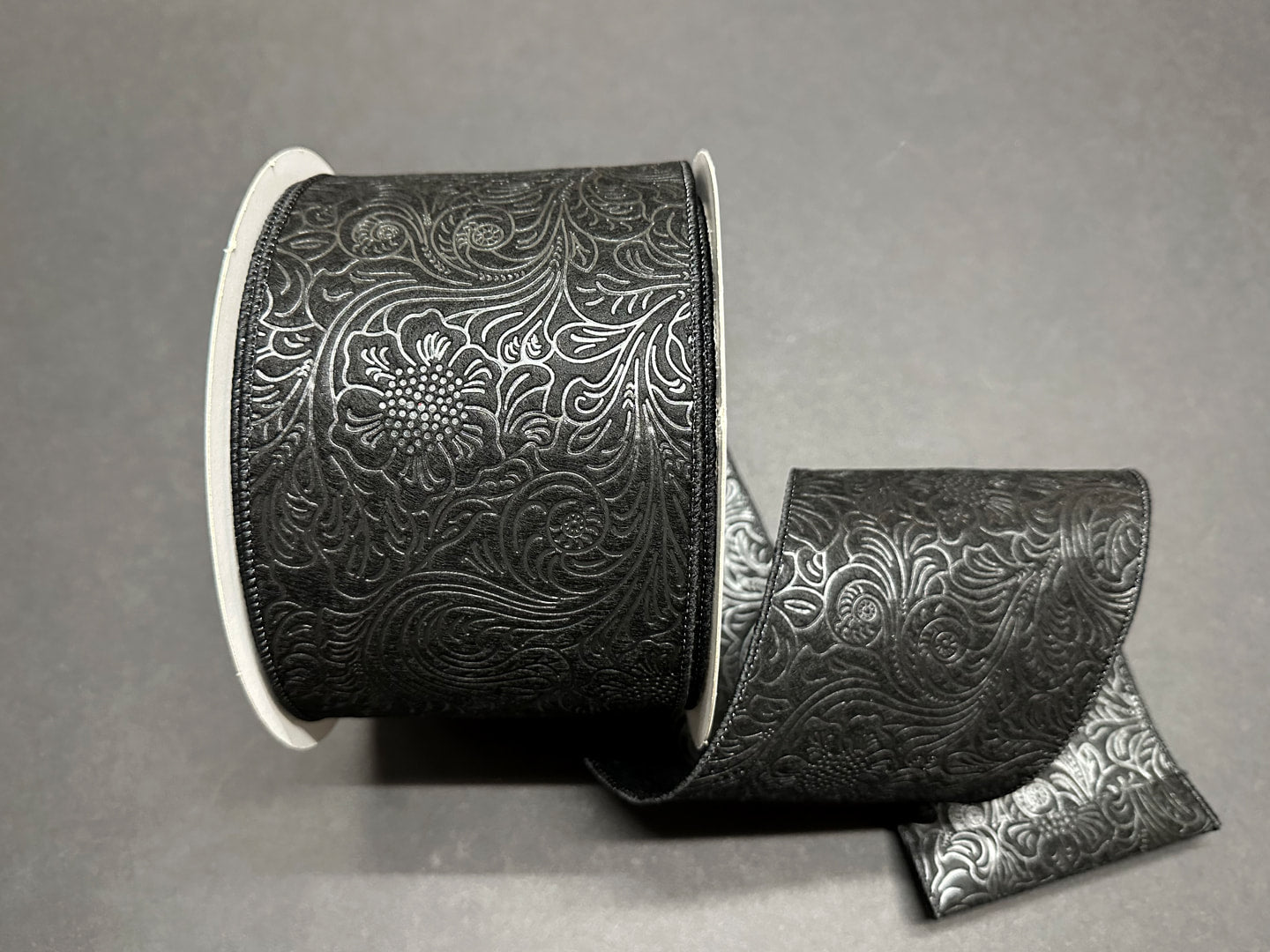 42466-04-21B    4"X25YDS    Embossed Flower   Black