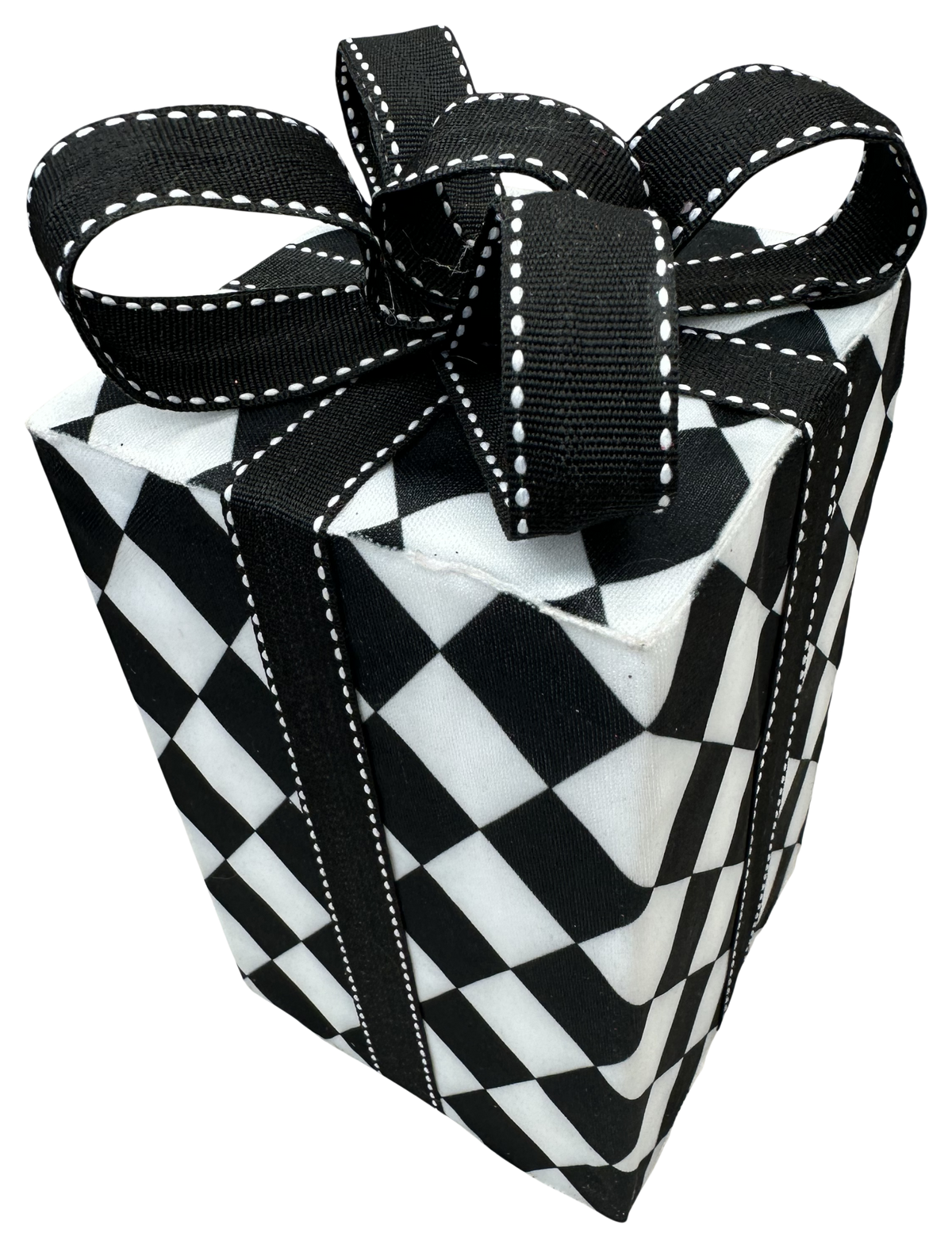 86701BKWT   H9xW4.5xD4.5   Decor Harlequin Gift Box Lg   Black/White