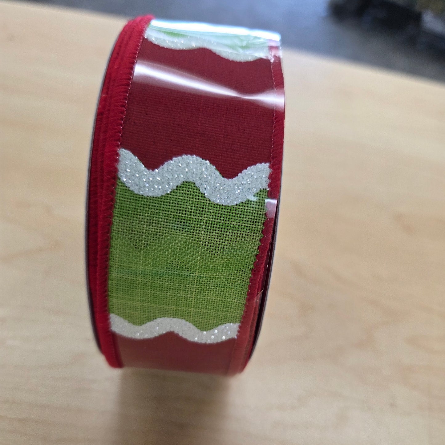 RGA1163E9 1.5" X 10 Yd Wavy Stripes On Royal Lime/red/white