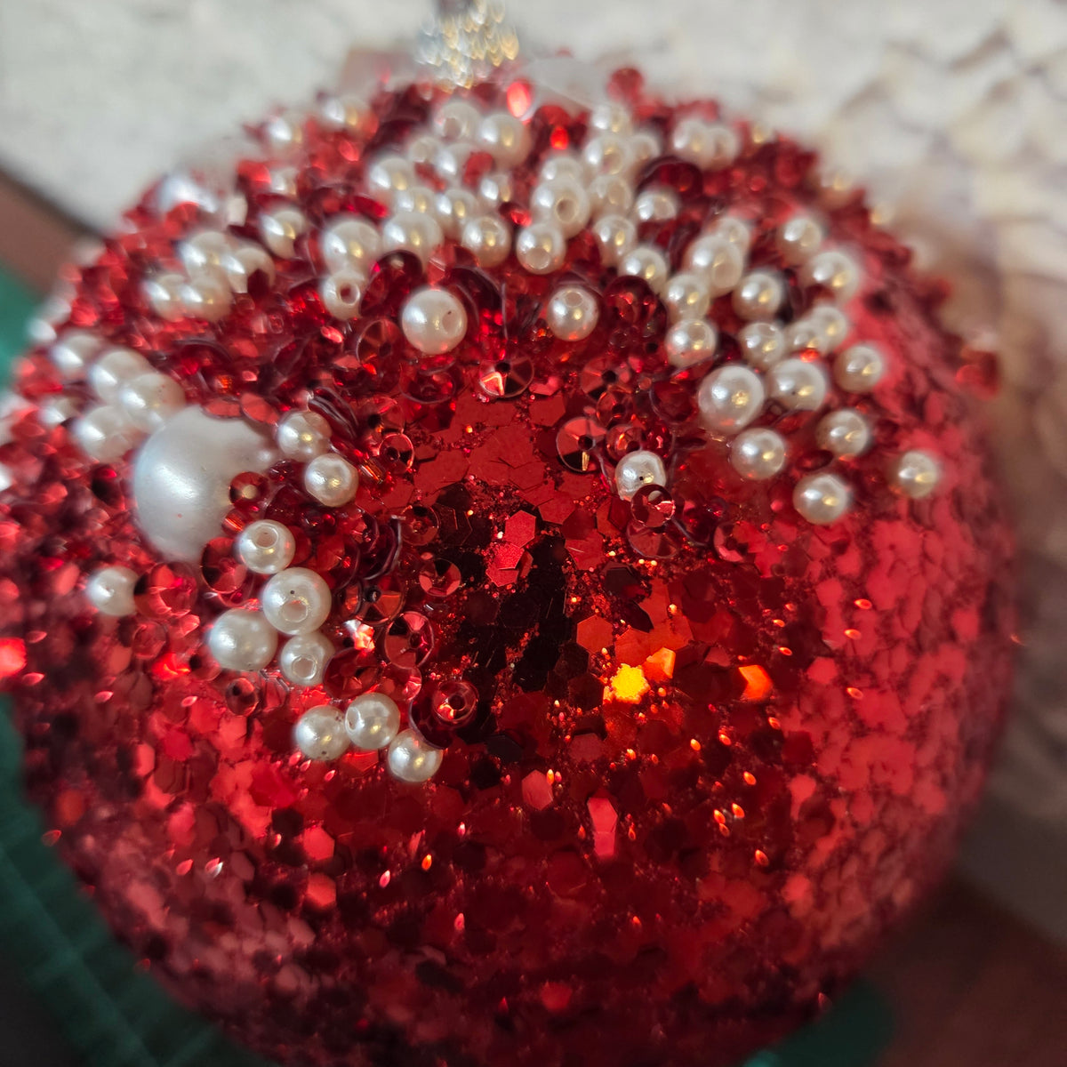 XJ519524   4.75"DIA Sequin/Glitter Ornament   Red