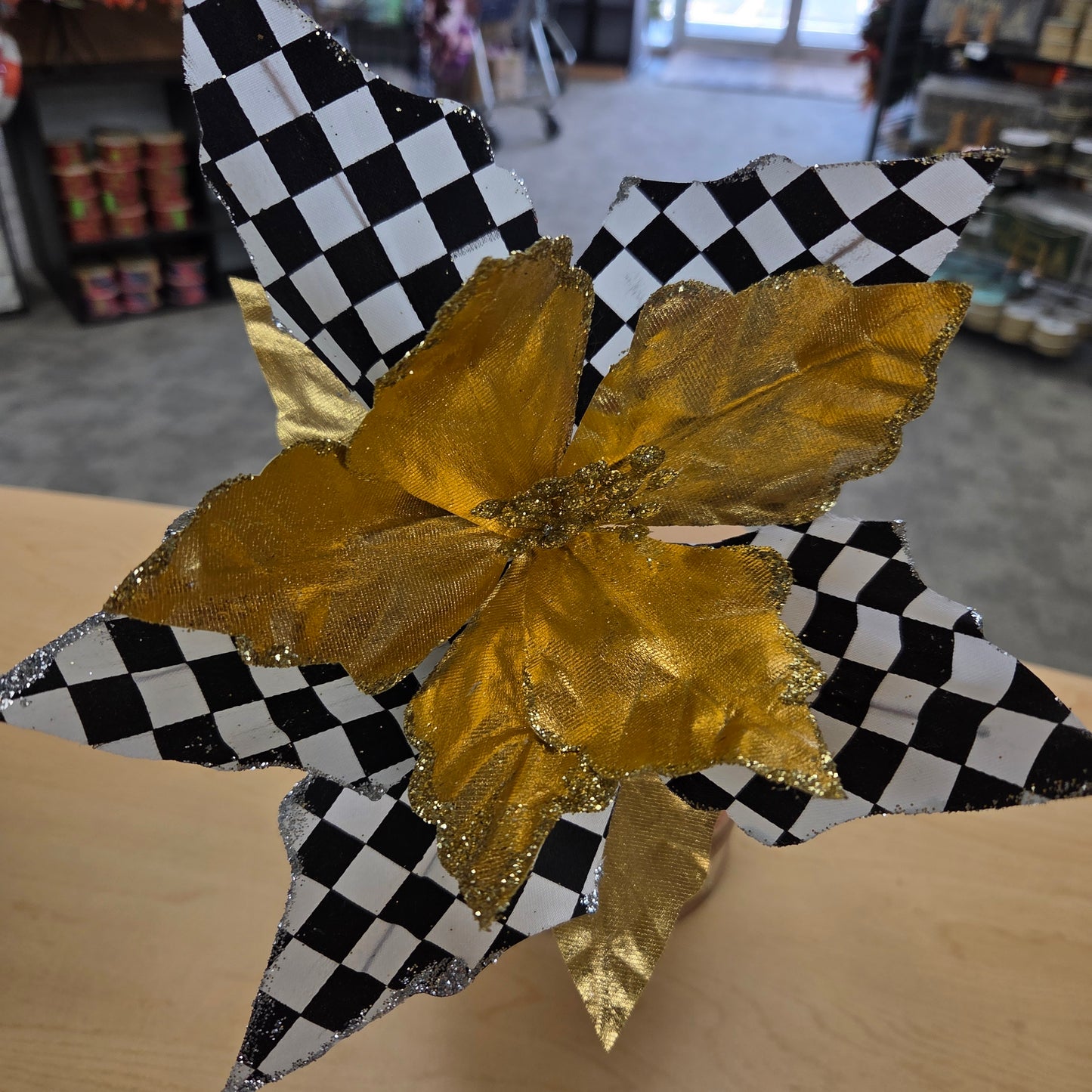 SP-PK-09004     15.5"  Checkerboard Gold Poinsettia   Black/White/Gold