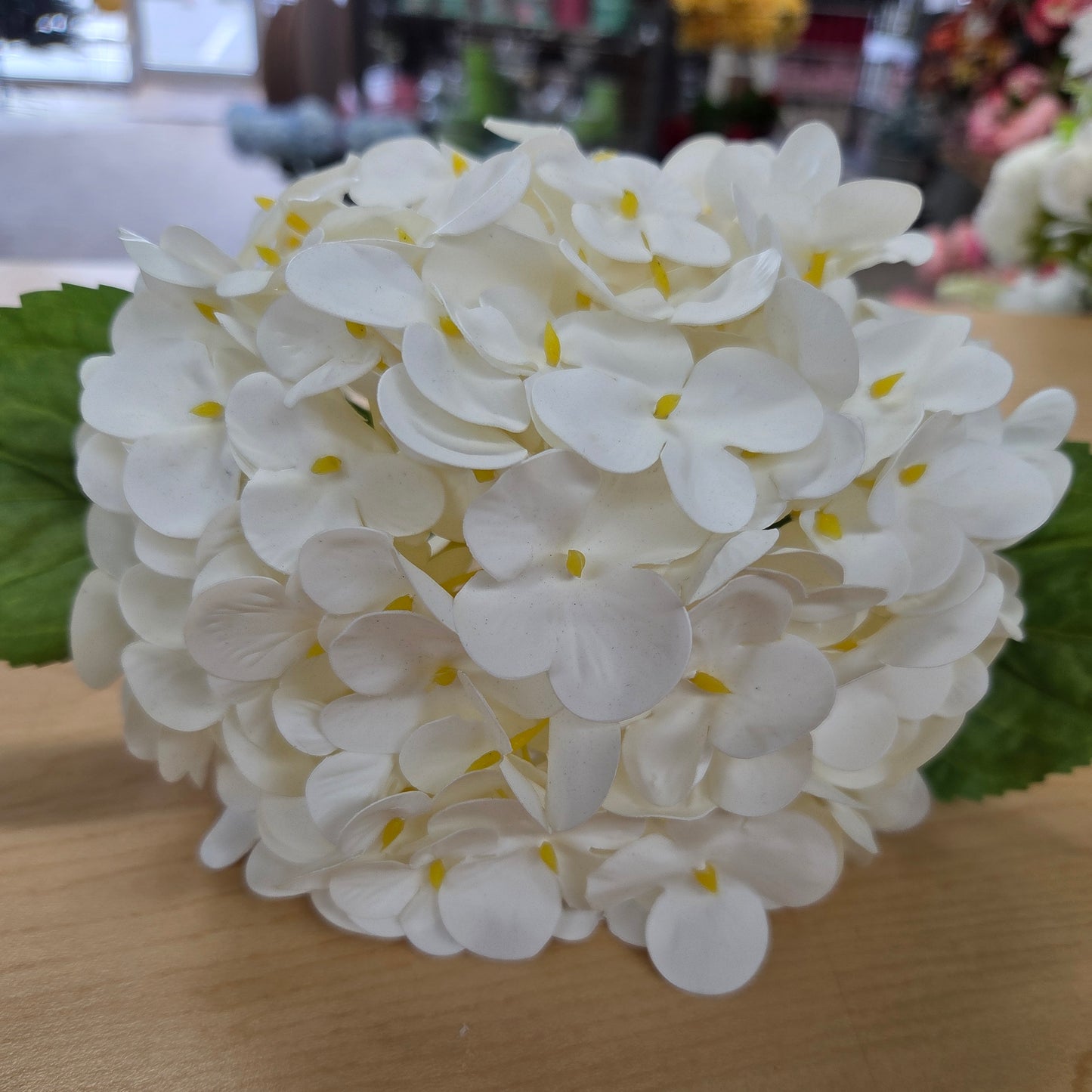2255154CR   17"   Hydrangea Spray   Cream