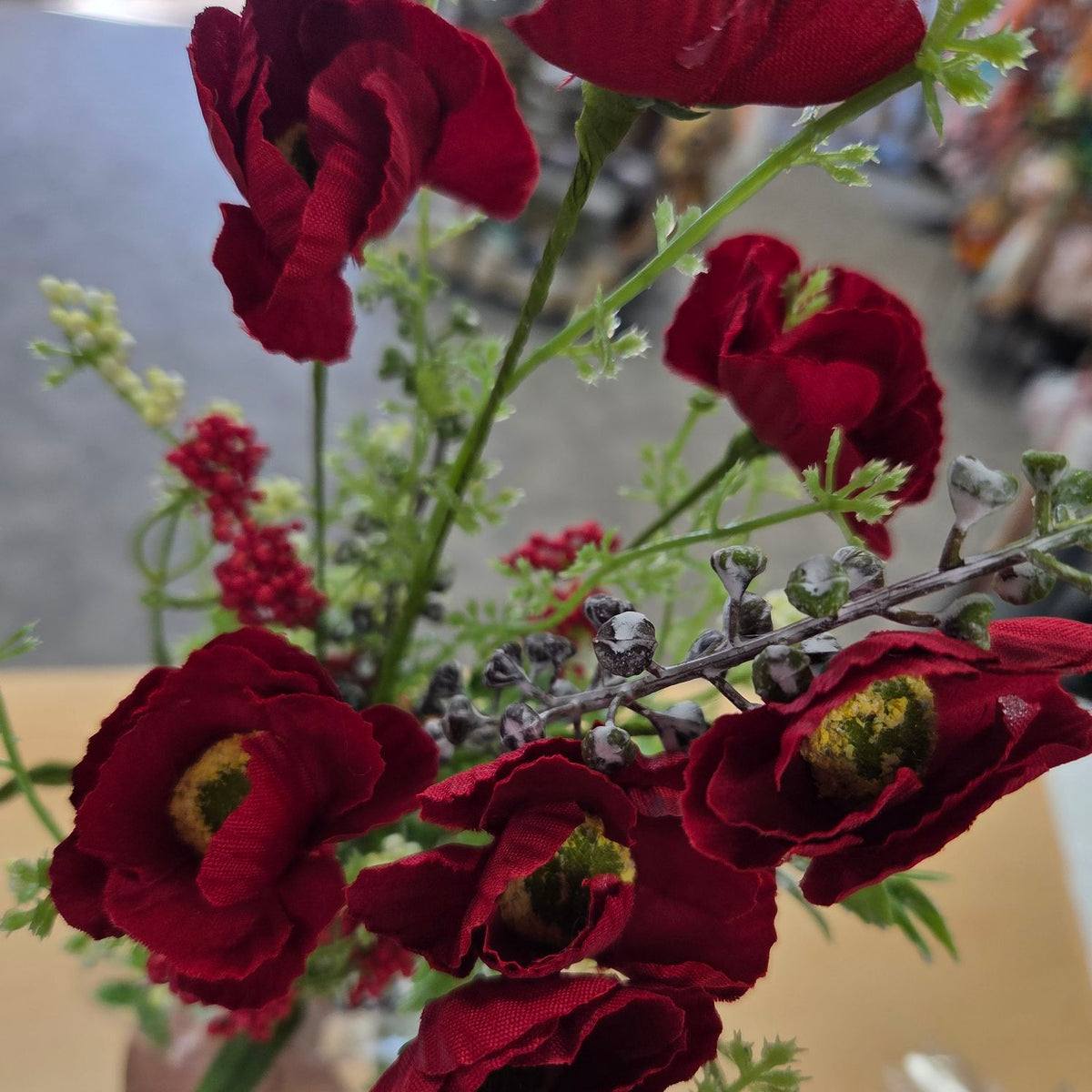 63429RD  21"H Poppy Spray Red