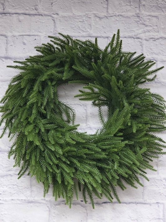 Norfolk Wreath   22" X 96    Green   Plastic
